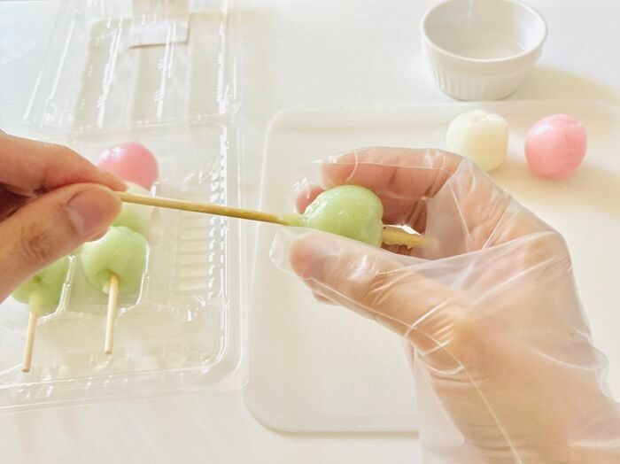 スーパーの『3色団子』を大量生産する方法。このサイズ感がちょうどいいんです♪