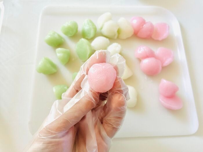 スーパーの『3色団子』を大量生産する方法。このサイズ感がちょうどいいんです♪