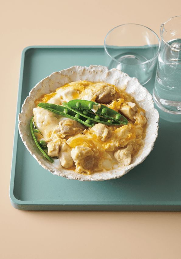 親子丼は「卵は2回に分ける」が大正解！たったこれだけで〈ふわとろ感〉が段違いに♡