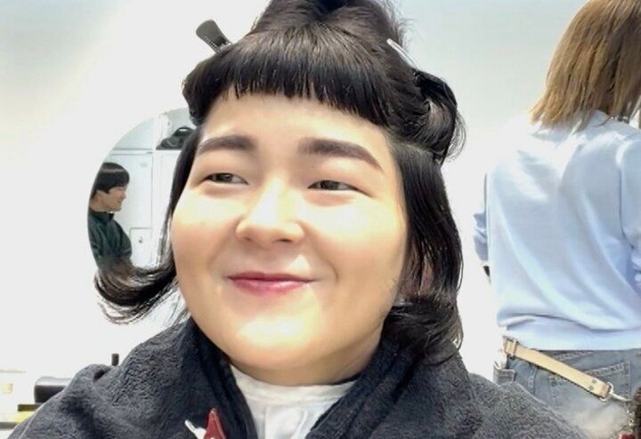 【写真・画像】人気女芸人、ヘアカット＆カラーで劇的イメチェン「モードっぽくなった」「おしゃれになってる！」絶賛の声 1枚目