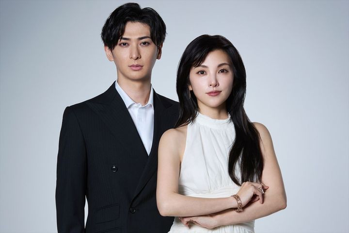 ドラマ『親愛なる夫へ～完璧な妻の嘘～』（左から）古川雄大、田中麗奈 （C）ytv width=
