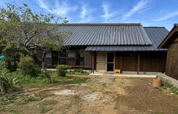 【静岡県伊豆市】築100年以上の古民家を活用した、植木カットデザイナー育成研修施設開設！