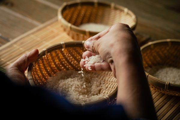 【東京都港区】「田町鮨 惠万」2周年記念！特別価格＆特典付きコースを期間限定で提供