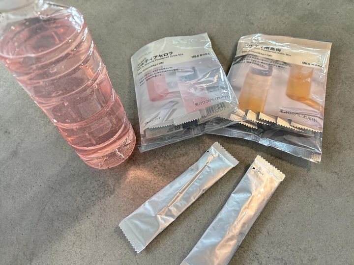 水のペットボトルなら簡単に手に入る