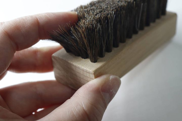 ダイソーの靴ブラシ（馬毛入り）のブラシ部分