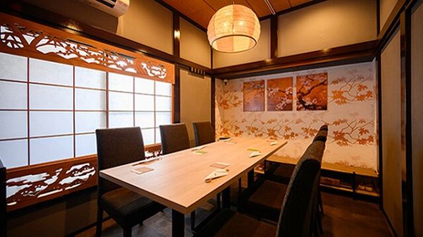 【東京都港区】「こんね別邸」に、対馬の鮮魚や郷土料理、地酒や季節食材を強化した新コースが登場