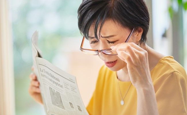 「いつまで経っても目が重い」ツライ目の疲れに潜む40代以降ならではの原因と対策【眼科医監修】