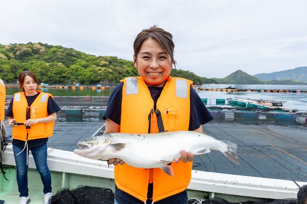 【熊本県】サクラマス新ブランドの桜空-SAKURA-が海鮮特急レーン 寿司じじや熊本県内店舗に登場