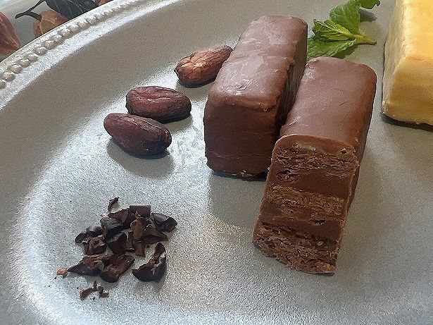 「シュガーコートミルフィーユ」の「カカオ」