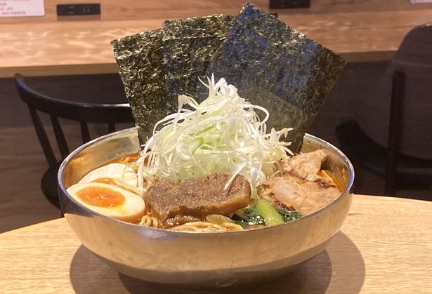 「かるびラーメンMAX盛」(1450円)