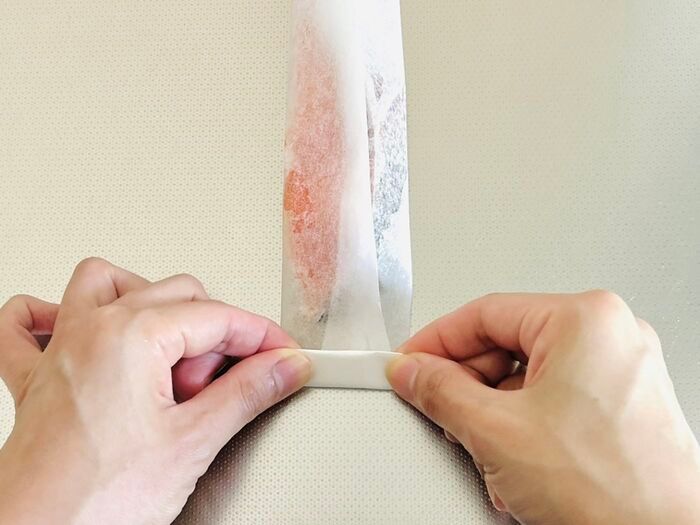 鮭の切り身を買ったらすぐやること。パックのまま冷蔵庫に入れるのちょっと待って！