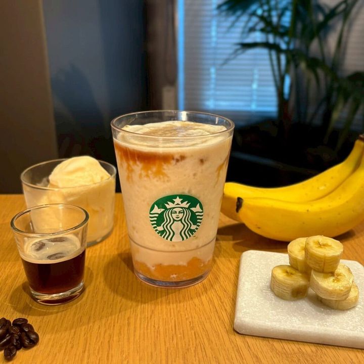 スターバックス バナナ アフォガートフラペチーノ®