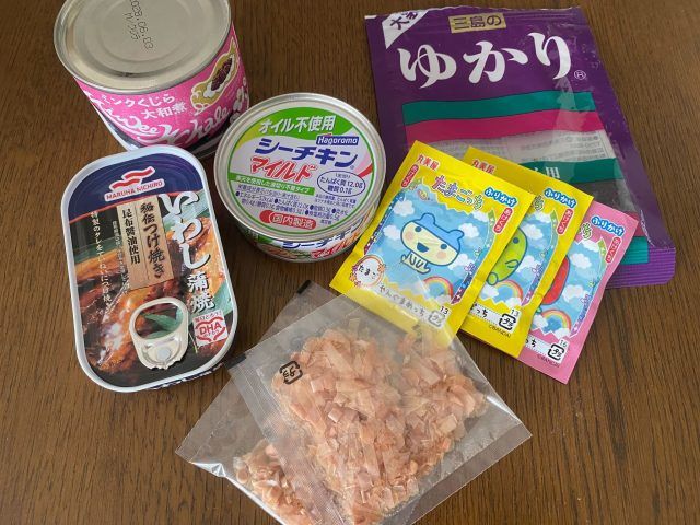 缶詰やふりかけ