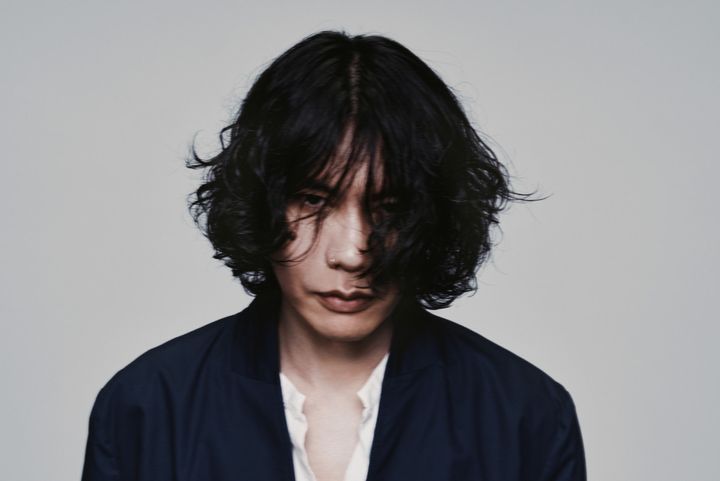 米津玄師「夜鷹」アーティスト写真 Photo by Yohji Uchida width=