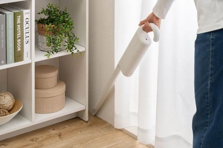 付属の隙間ノズルでお部屋の隅もラクに掃除