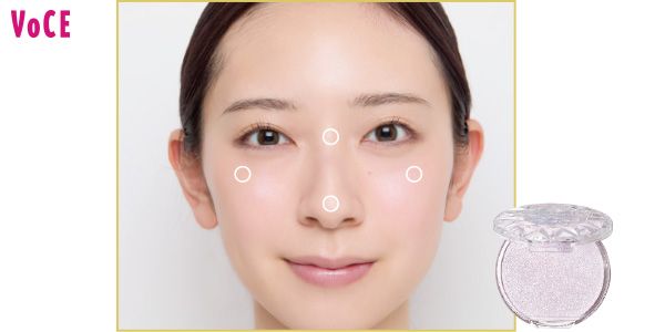 ハイライトで抜け感をプラス／キャンメイク むにゅっとハイライター