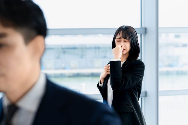 梅雨、人のニオイが気になる……