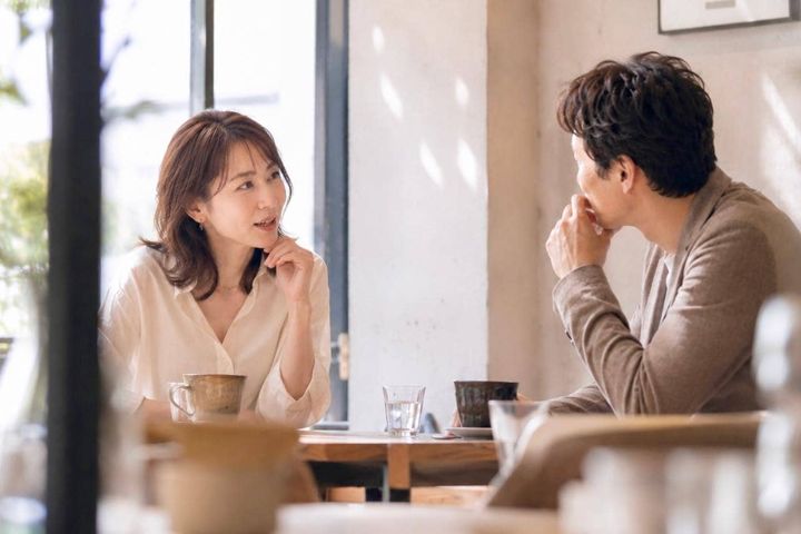 「なんで急に会話が増える？」男性は“もっと知りたい”と感じたときに動く