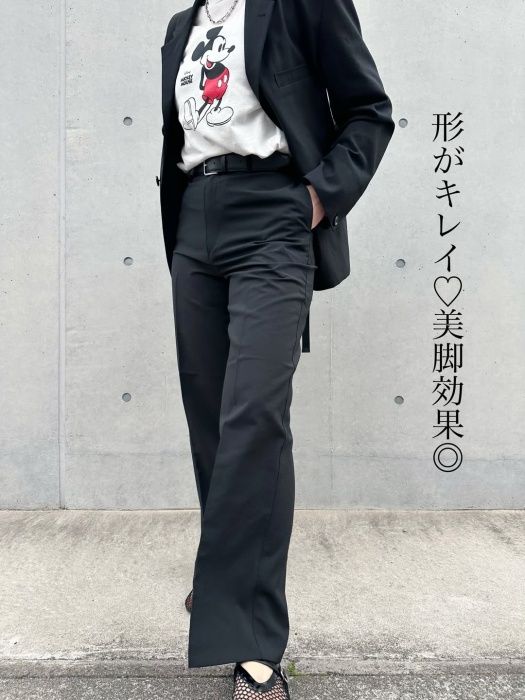 Uniqlo U「ハイライズストレートパンツ」