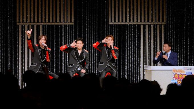 LAST FIRST、中山秀征