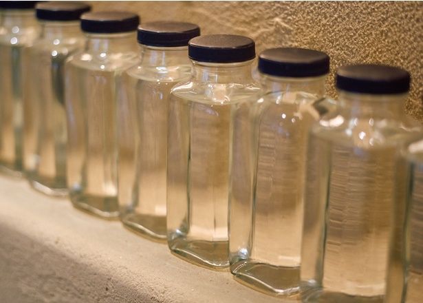 豆の次に大事なのが水。軟水や硬水のほか、カルシウムやマグネシウムの含有量の差などで味は大きく変わる