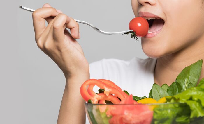 食べ方が汚いと思われないために。8つのチェックポイントと好印象に見せるコツ！