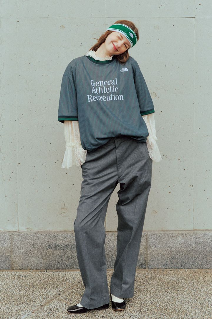 絶妙なバランスがたまらない！ロマンティック×スポーティのコーデ4選