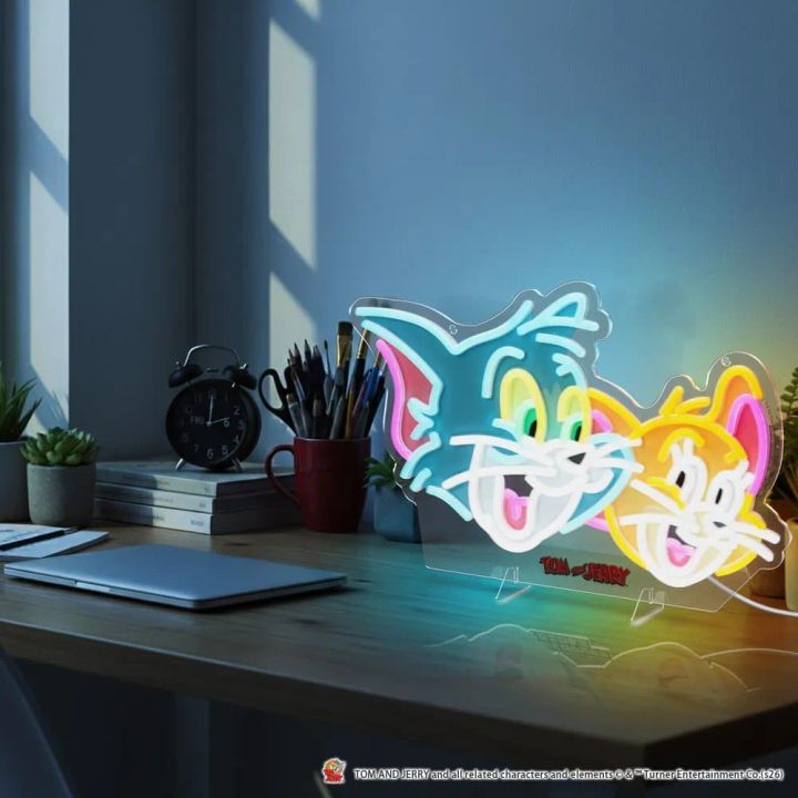 LEDネオンライトの全体パッケージとサイズ感