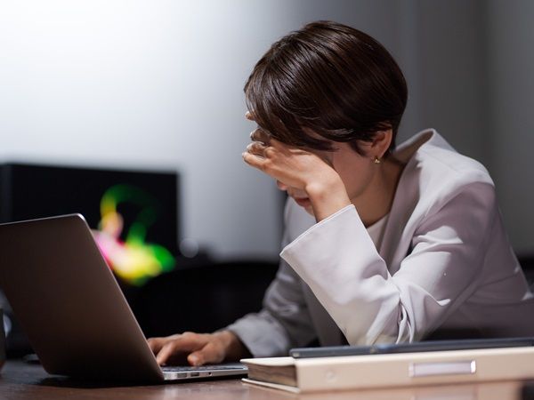 ストレス沼2：責任感からオーバーワークに…もう限界!!