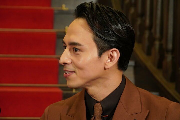 【写真・画像】「もう差し入れのレベルじゃない」満島真之介、木村拓哉の“太っ腹エピソード”を証言「冬は毎日着ています」 2枚目