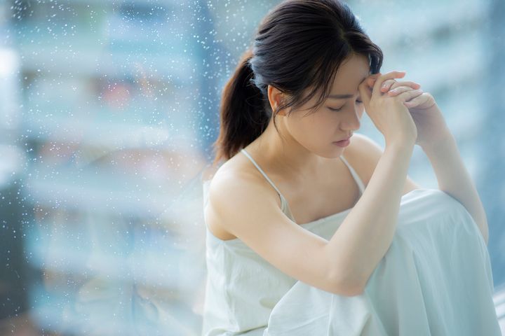 雨の日に頭痛に悩まされやすい理由とは？（画像はイメージ）