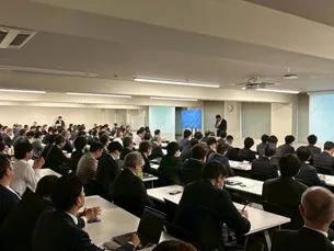 クレバリーホームの戦略発表スライドの様子