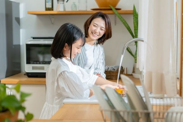 えっ、おみそ汁に氷!? 夏の朝ごはんやランチに大活躍「氷おみそ汁丼」を作ってみた Luce / PIXTA(ピクスタ)