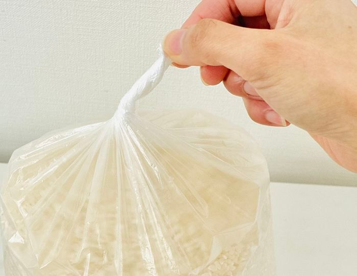 袋の口が短くて結びにくい…そんな時は『紐1本』あれば解決！手品みたいな方法でちゃんと口が結べるんです♪