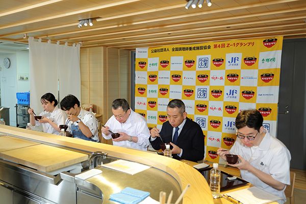 【栃木県宇都宮市】高校生が考案した「岐阜薬膳雑煮」が雑煮グランプリ頂点に！食育推進全国大会の出展も