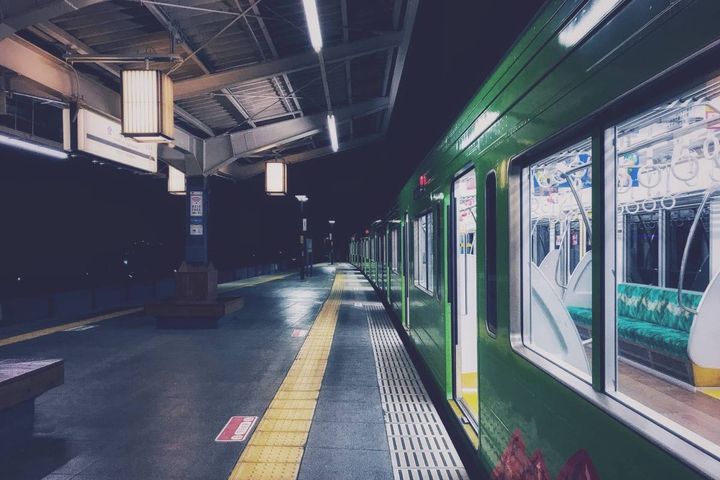 駅のホーム