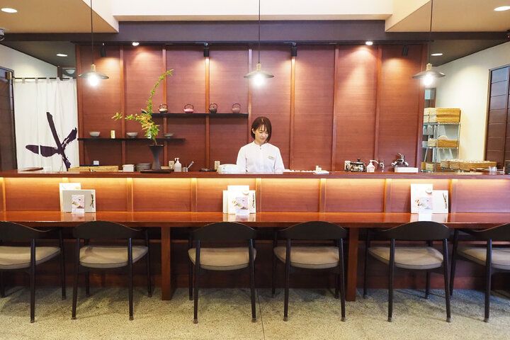 ９月末まで♪ 老舗茶屋で庭園を眺めながら