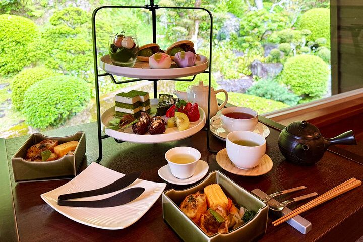 ９月末まで♪ 老舗茶屋で庭園を眺めながら