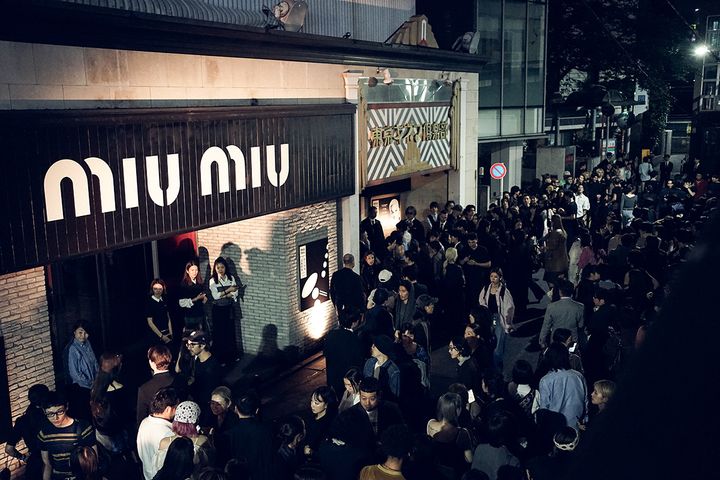「東京キネマ倶楽部」の入り口。