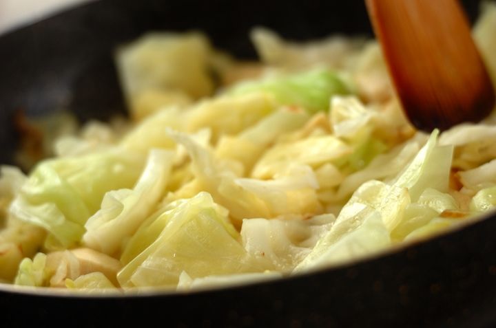 高野豆腐とキャベツの卵炒めの作り方1