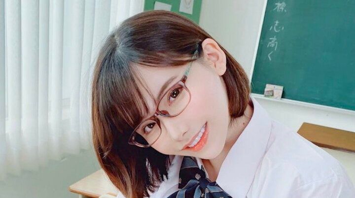 【写真・画像】元セクシー女優・深田えいみが自宅公開 「生活感ある」「ナチュラルな感じ」 1枚目