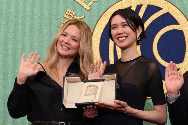 カンヌ女優賞W受賞のヴィルジニー・エフィラ＆岡本多緒会見 濱口竜介監督と語る『急に具合が悪くなる』