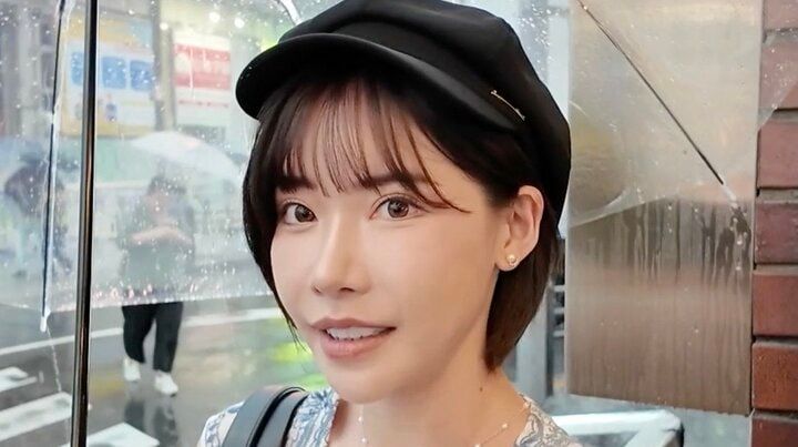 【写真・画像】深田えいみ「早く稼ぎたい、早く顔変えたい」 個人チャットの勧誘でセクシー女優になることを即決 1枚目