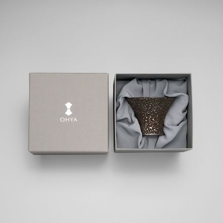 OHYAが金属加工技術と漆職人の手仕事が融合した日本酒時間を彩る新作おちょこを発表