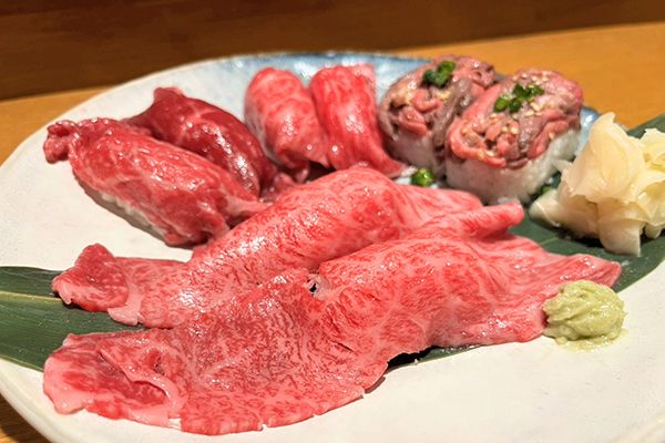 【東京都港区】6月土曜・祝日限定！「肉酒場 ケナシバ」に黒毛和牛の「牛寿司4種食べ放題」登場