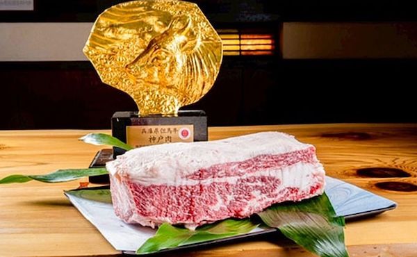 高速バス・VIPライナーで大阪に降車、毎日先着100名に無料で神戸牛そぼろ丼を提供