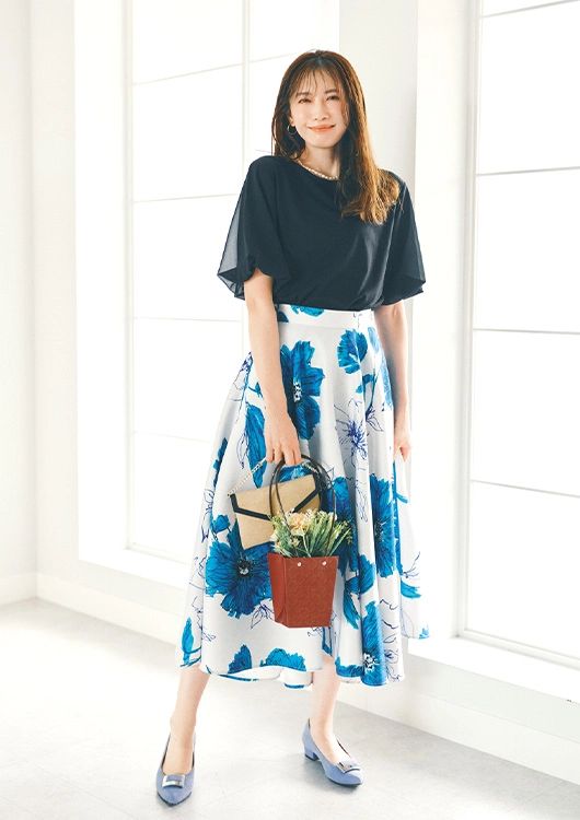 毎日コーデ 宮田聡子 花柄スカート