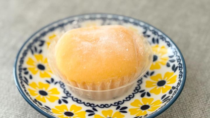香りも味も驚くほどにメロン！【セブン】の新作大福が「ジューシー」