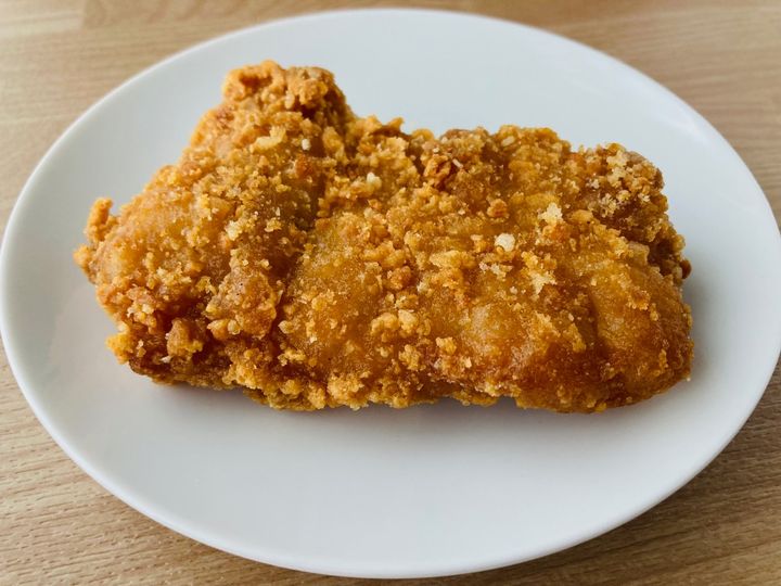 「脳に直接くる美味しさ！」「あんまーい！」【ローソン】亀田製菓監修！ハッピーターン味のLチキ