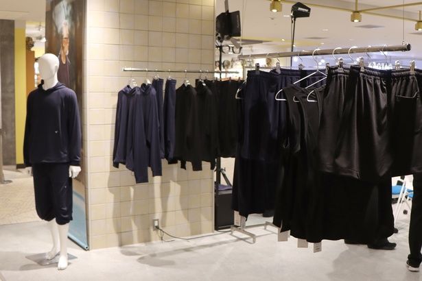 注目商品「Platinum Merino Wool(プラチナメリノウール)」シリーズを店頭展示